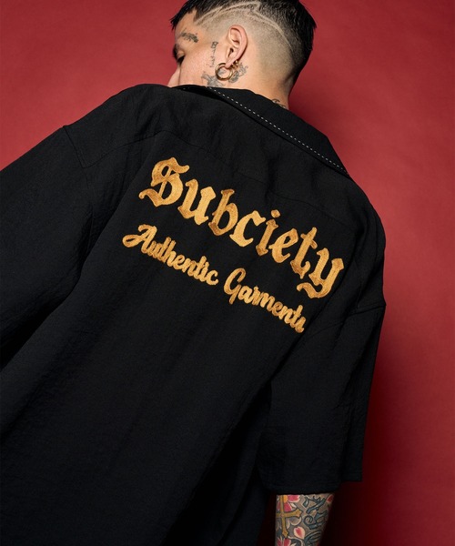 Subciety(サブサエティ)の「Classic chain embroidered shirt(シャツ/ブラウス・メンズ・オレンジ/ブラック/ホワイト・X-LARGE/LARGE/MEDIUM/SMALL)」の17枚目の写真