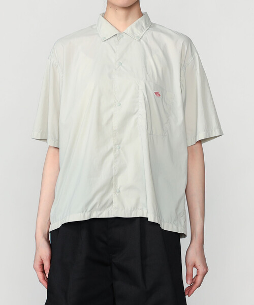 DANTON(ダントン)の「DANTON |〈別注〉ナイロンタイプライター プランサーボタンダウン半袖シャツ WOMEN(シャツ/ブラウス・レディース・ダークネイビー/グレー系その他・36)」の1枚目の写真