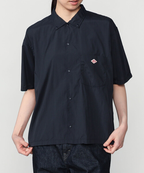 DANTON(ダントン)の「DANTON |〈別注〉ナイロンタイプライター プランサーボタンダウン半袖シャツ WOMEN(シャツ/ブラウス・レディース・ダークネイビー/グレー系その他・36)」の2枚目の写真