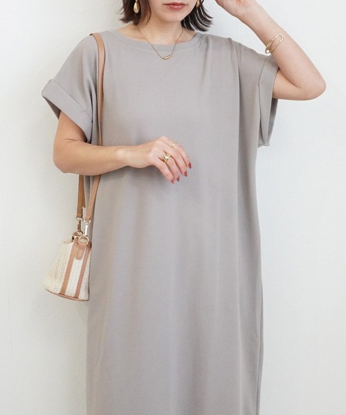 SELECT LEVERY(セレクトリベリー)の「ジャガードワンピース(ワンピース・レディース・ネイビー/グレイッシュベージュ/ブラック・MEDIUM/LARGE)」の5枚目の写真
