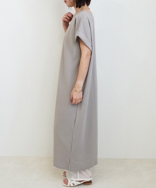 SELECT LEVERY(セレクトリベリー)の「ジャガードワンピース(ワンピース・レディース・ネイビー/グレイッシュベージュ/ブラック・MEDIUM/LARGE)」の7枚目の写真