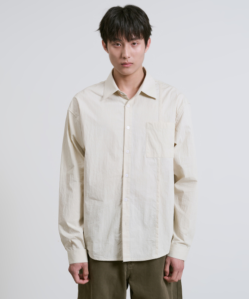 OWSA（オウサ）の「オーバーサイズ切替カラーシャツ 3色（シャツ/ブラウス・メンズ・スカイブルー/ベージュ/ホワイト・LARGE/MEDIUM）」の7枚目の写真