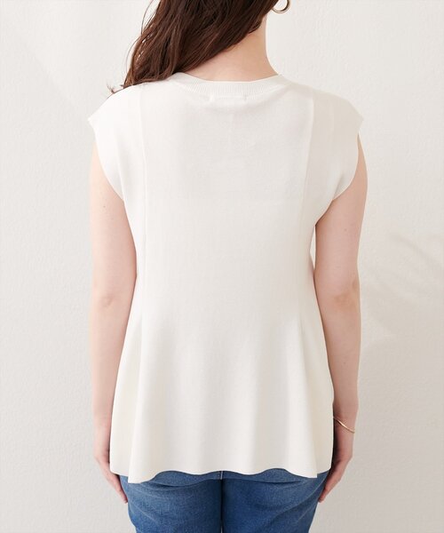 natural couture(ナチュラルクチュール)の「ベルト付きペプラムノースリニット(ニット/セーター・レディース・ブラック/サックスブルー/グレイッシュベージュ/オフホワイト/ピンク/イエロー・FREE)」の21枚目の写真