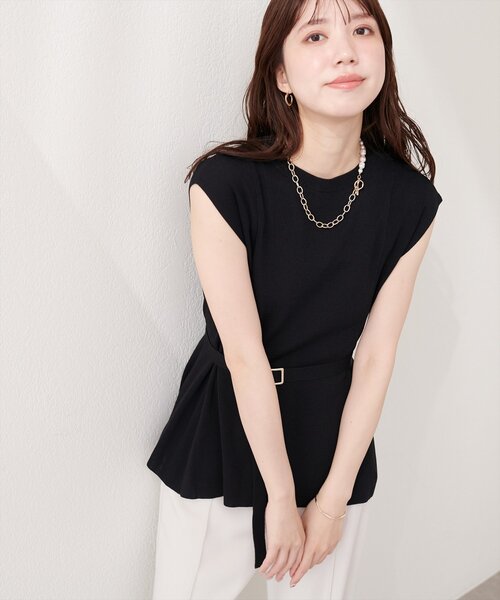 natural couture(ナチュラルクチュール)の「ベルト付きペプラムノースリニット(ニット/セーター・レディース・ブラック/サックスブルー/グレイッシュベージュ/オフホワイト/ピンク/イエロー・FREE)」の14枚目の写真