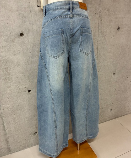 GLAMOROUS JANE(グラマラスジェーン)の「デニムボリュームワイドパンツ(デニムパンツ・レディース・インディゴブルー/ブルー・S/M/L)」の14枚目の写真