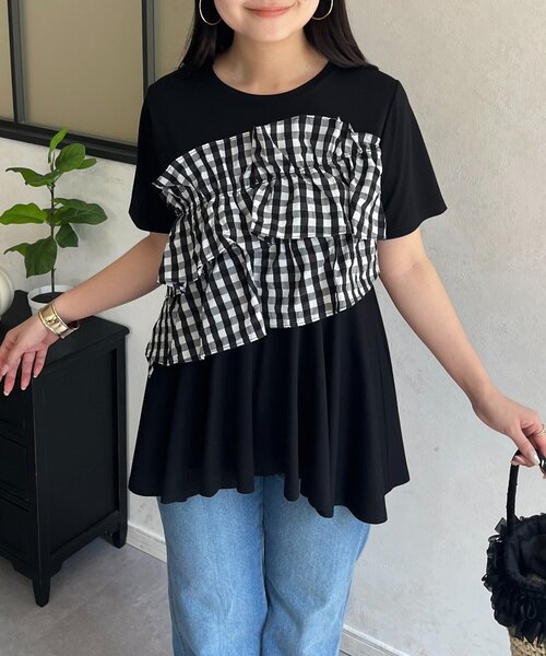 prose verse(プロズヴェール)の「ギンガムフリルペプラムTシャツ(Tシャツ/カットソー・レディース・ブラック/オフホワイト・MEDIUM/LARGE)」の6枚目の写真