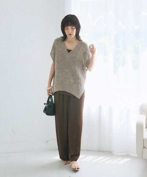 RIVE DROITE(リヴドロワ)の「【抜け感】ギマコットンニットベスト (夏服)(ニット/セーター・レディース・モカ/ホワイト系その他/チャコールグレー・FREE)」の11枚目の写真