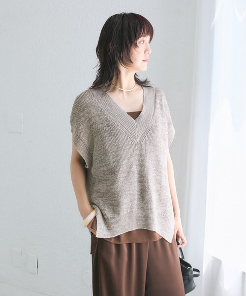 RIVE DROITE(リヴドロワ)の「【抜け感】ギマコットンニットベスト (夏服)(ニット/セーター・レディース・モカ/ホワイト系その他/チャコールグレー・FREE)」の15枚目の写真