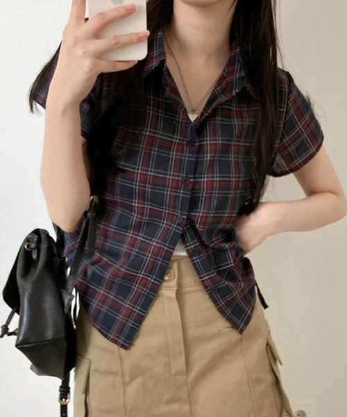 Emilie(エミリー)の「シアーチェック柄サイドシャーリング半袖ブラウス(シャツ/ブラウス・レディース・ネイビー/ライトブルー・FREE)」の8枚目の写真