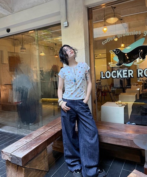 AsheKsha(アシクシャ)の「趣味フルーツプリントのヘンリーネックフィット半袖Tシャツ(Tシャツ/カットソー・レディース・ホワイト・M)」の10枚目の写真
