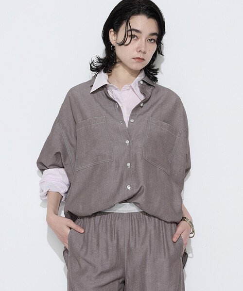 Gabardine K.T(ギャバジンケーティー)の「〔 +サイズ 〕 オトナシャンブレー たっぷりシャツ(シャツ/ブラウス・レディース・ベージュ・13号)」の21枚目の写真