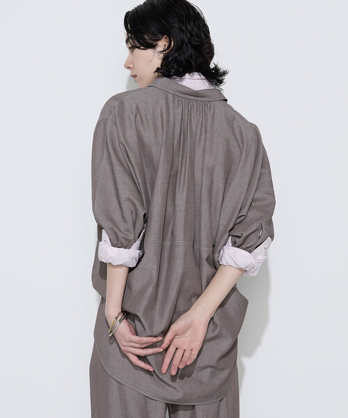 Gabardine K.T(ギャバジンケーティー)の「〔 +サイズ 〕 オトナシャンブレー たっぷりシャツ(シャツ/ブラウス・レディース・ベージュ・13号)」の19枚目の写真