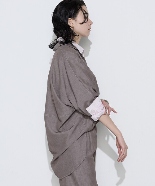 Gabardine K.T(ギャバジンケーティー)の「〔 +サイズ 〕 オトナシャンブレー たっぷりシャツ(シャツ/ブラウス・レディース・ベージュ・13号)」の18枚目の写真