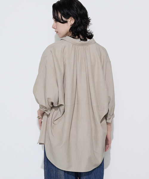 Gabardine K.T(ギャバジンケーティー)の「〔 +サイズ 〕 オトナシャンブレー たっぷりシャツ(シャツ/ブラウス・レディース・ベージュ・13号)」の14枚目の写真