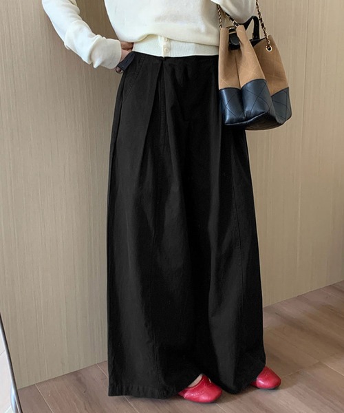 2ly2(トゥーリートゥー)の「タック入りワイドパンツ レディース ルーズシルエット シンプルボトム(その他パンツ・レディース・ブラック/ベージュ・FREE)」の5枚目の写真