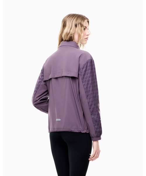 EMPORIO ARMANI EA7(エンポリオアルマーニイーエーセブン)の「【エンポリオ アルマーニ EA7】ウィメンズ フルジップ ジャケット Ventus7(ナイロンジャケット・レディース・バイオレット・SMALL/MEDIUM/LARGE)」の8枚目の写真