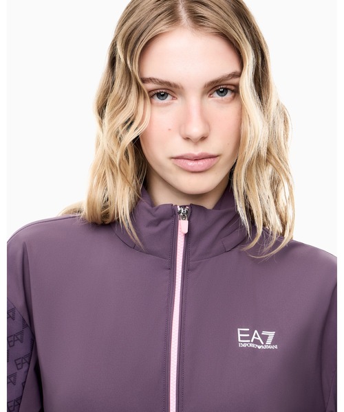 EMPORIO ARMANI EA7(エンポリオアルマーニイーエーセブン)の「【エンポリオ アルマーニ EA7】ウィメンズ フルジップ ジャケット Ventus7(ナイロンジャケット・レディース・バイオレット・SMALL/MEDIUM/LARGE)」の7枚目の写真