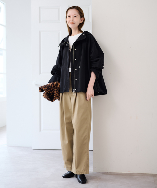 U by SPICK&SPAN(ユーバイスピックアンドスパン)の「《追加》C/N グログラン撥水フレアブルゾン(マウンテンパーカー・レディース・ブラウン/ベージュ/ブラック・38/36)」の4枚目の写真