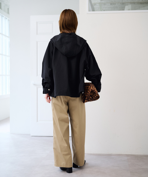 U by SPICK&SPAN(ユーバイスピックアンドスパン)の「《追加》C/N グログラン撥水フレアブルゾン(マウンテンパーカー・レディース・ブラウン/ベージュ/ブラック・38/36)」の7枚目の写真