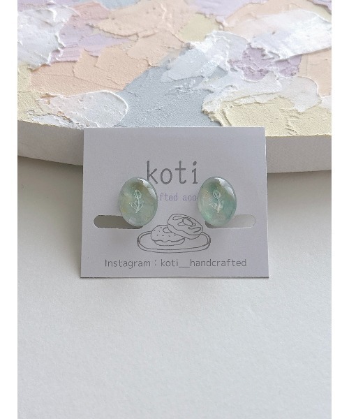tone(トーン)の「【koti】Hella mist oval イヤリング(MA)(イヤリング・レディース・ブルー系1/グリーン系1/パープル系1/グレー系1・FREE)」の2枚目の写真