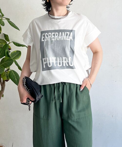 un dix cors(アンディコール)の「メタリックプリントTEE(Tシャツ/カットソー・レディース・ダークグリーン/ネイビー/オフホワイト・FREE)」の4枚目の写真
