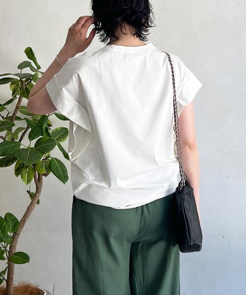 un dix cors(アンディコール)の「メタリックプリントTEE(Tシャツ/カットソー・レディース・ダークグリーン/ネイビー/オフホワイト・FREE)」の5枚目の写真