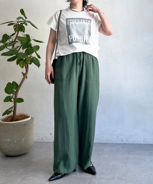 un dix cors(アンディコール)の「メタリックプリントTEE(Tシャツ/カットソー・レディース・ダークグリーン/ネイビー/オフホワイト・FREE)」の8枚目の写真