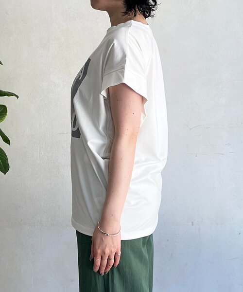 un dix cors(アンディコール)の「メタリックプリントTEE(Tシャツ/カットソー・レディース・ダークグリーン/ネイビー/オフホワイト・FREE)」の11枚目の写真
