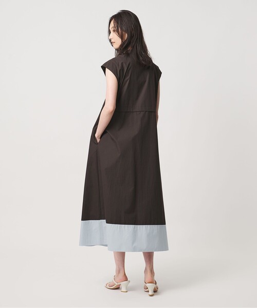 UNITED ARROWS(ユナイテッドアローズ)の「シルキー ピンタック ワンピース ‐ウォッシャブル‐(ワンピース・レディース・ダークブラウン/ブラック/ネイビー・36/38)」の6枚目の写真
