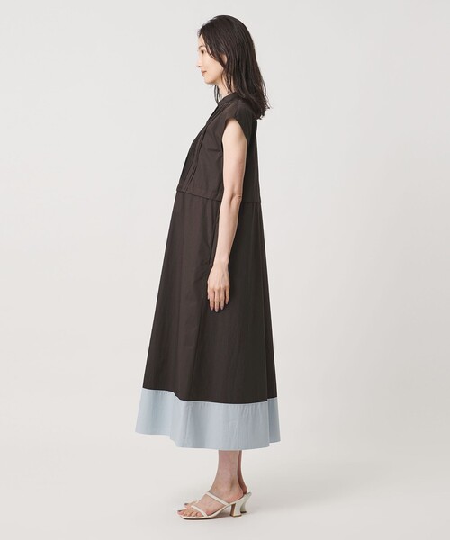 UNITED ARROWS(ユナイテッドアローズ)の「シルキー ピンタック ワンピース ‐ウォッシャブル‐(ワンピース・レディース・ダークブラウン/ブラック/ネイビー・36/38)」の10枚目の写真