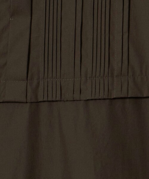 UNITED ARROWS(ユナイテッドアローズ)の「シルキー ピンタック ワンピース ‐ウォッシャブル‐(ワンピース・レディース・ダークブラウン/ブラック/ネイビー・36/38)」の19枚目の写真