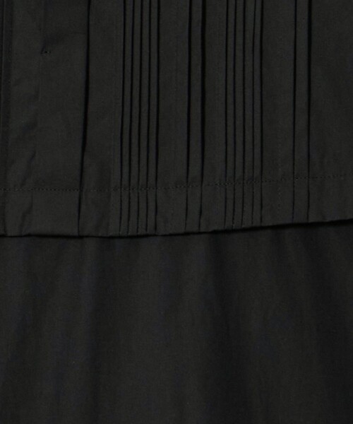 UNITED ARROWS(ユナイテッドアローズ)の「シルキー ピンタック ワンピース ‐ウォッシャブル‐(ワンピース・レディース・ダークブラウン/ブラック/ネイビー・36/38)」の21枚目の写真