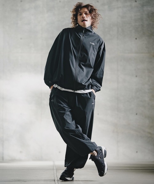 GLIMCLAP（グリムクラップ）の「mj11695-Ripstop & Stretch Nylon Track Jacket トラックジャケット(211-004-gla-cg)（ブルゾン・メンズ・ブラック/ブルー・M/S/L）」の7枚目の写真