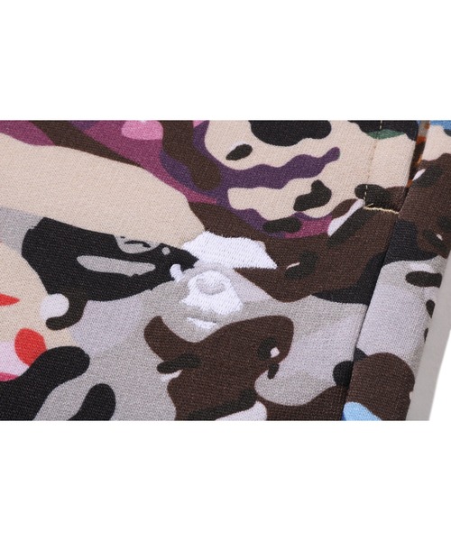 A BATHING APE(アベイシングエイプ)の「HYBRID CAMO APE FACE LOGO RELAXED FIT SWEATPANTS(スウェットパンツ・メンズ・マルチ/オリーブ・MEDIUM/X-LARGE/SMALL/LARGE)」の6枚目の写真