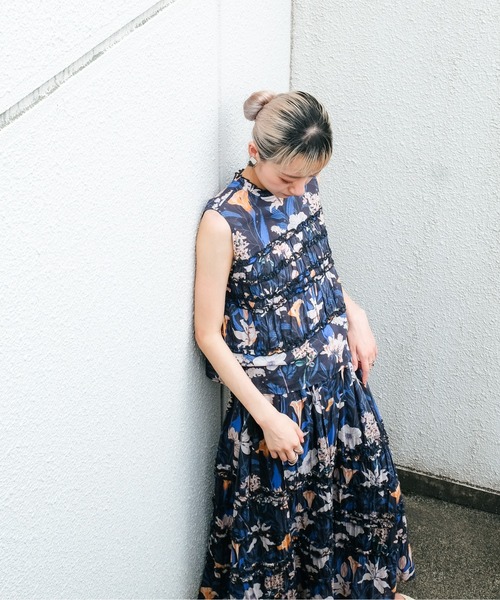 DOLLUPOOPS(ドールアップウップス)の「Lily Print Frill Gather Blouse(リリープリントフリルギャザーブラウス)(シャツ/ブラウス・レディース・チャコール/イエロー・FREE)」の14枚目の写真