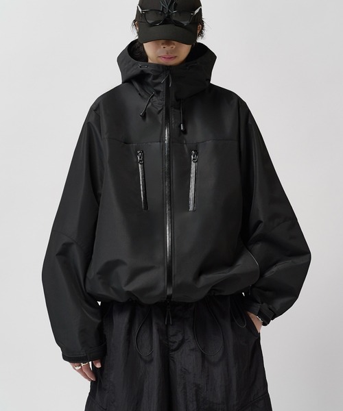 Lui's(ルイス)の「【Neucon】TECH FUNCTION HARD SHELL JACKET / テックファンクションハードシェルジャケット / ブルゾン(ブルゾン・メンズ・ダークブラウン/ブラック/ホワイト・1/2)」の1枚目の写真