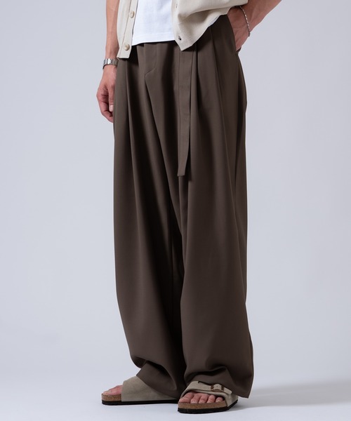 OXA(オグザ)の「ベルト付きスラックス(スラックス・メンズ・ブラウン/ブラック/チャコール・LARGE/MEDIUM)」の16枚目の写真