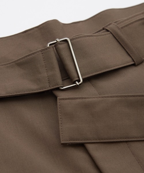 OXA(オグザ)の「ベルト付きスラックス(スラックス・メンズ・ブラウン/ブラック/チャコール・LARGE/MEDIUM)」の6枚目の写真