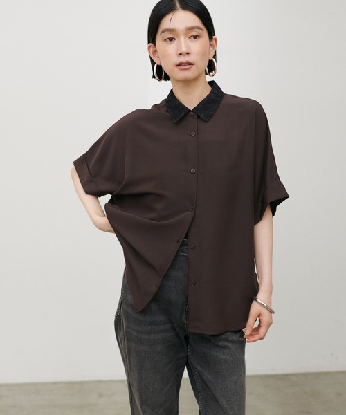 LARUTA(ラルータ)の「【LARUTA】衿レースフィブリルサテンシャツ(シャツ/ブラウス・レディース・ダークブラウン/ライトグレー/ブルー/オフホワイト・MEDIUM)」の19枚目の写真