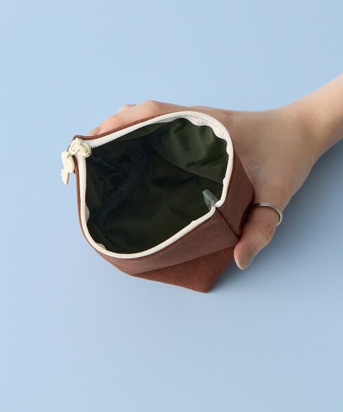 BIRTHDAY BAR(バースデイバー)の「【OOHLALA/1537】BOAT POUCH SMALL(ポーチ・レディース・グリーン/ブルー/ブラウン・0)」の11枚目の写真