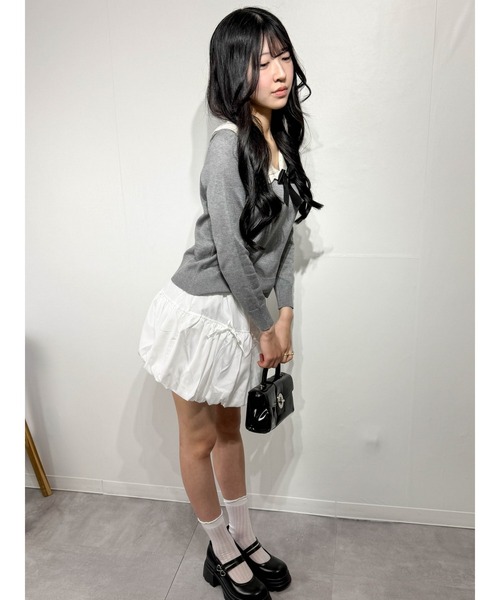 owen(オーウェン)の「ビッグカラーデザイン ニットトップス リボン付き ガーリースタイル 韓国風(ニット/セーター・レディース・グレー・ONE SIZE)」の3枚目の写真