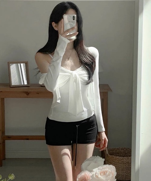 ViViDAY(ビビデー)の「【2点セット】フロントリボンキャミソール+カーデガン(Tシャツ/カットソー・レディース・ホワイト/ブラック/グレー/ピンク・M)」の8枚目の写真