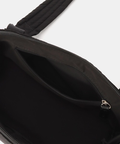 ADD CULUMN(アドカラム)の「ADDCULUMN/アドカラム FIGRE BODYBAG NYLON(ショルダーバッグ・レディース・ブラック・FREE)」の2枚目の写真