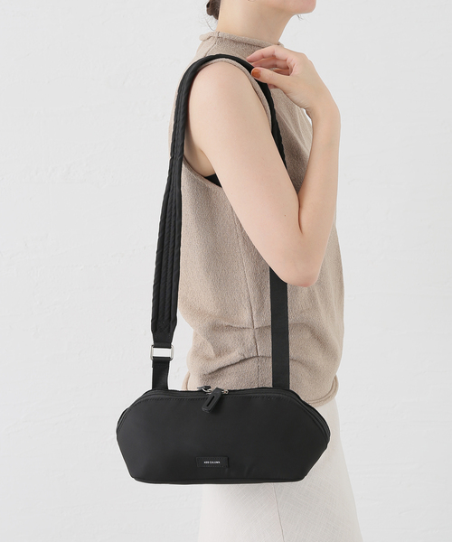 ADD CULUMN(アドカラム)の「ADDCULUMN/アドカラム FIGRE BODYBAG NYLON(ショルダーバッグ・レディース・ブラック・FREE)」の6枚目の写真