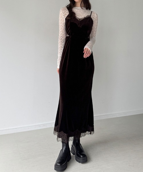 junoah(ジュノア)の「ベロアウエストレースキャミワンピース(薄手、裏地なし)(ワンピース・レディース・ブラウン/グレー/ブラック・SMALL/LARGE/MEDIUM)」の3枚目の写真