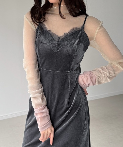 junoah(ジュノア)の「ベロアウエストレースキャミワンピース(薄手、裏地なし)(ワンピース・レディース・ブラウン/グレー/ブラック・SMALL/LARGE/MEDIUM)」の9枚目の写真