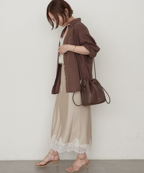 LOUNGEDRESS(ラウンジドレス)の「【GALENA/ガレナ】@kuuu_ldコラボ|2WAYドロストショルダーバッグ(ショルダーバッグ・レディース・ブラウン/レッド/ブラック/キャメル・FREE)」の10枚目の写真