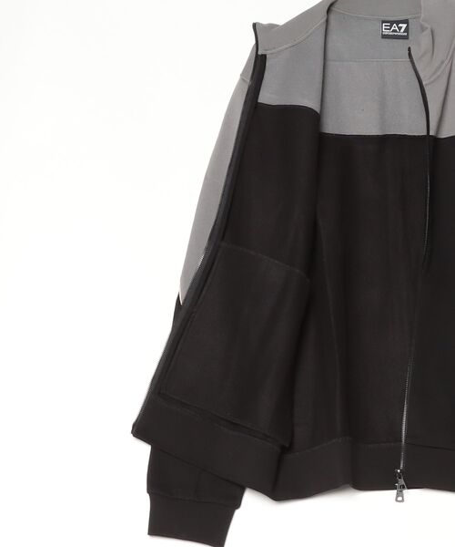 EMPORIO ARMANI EA7（エンポリオアルマーニイーエーセブン）の「<オンライン限定>【エンポリオ アルマーニ EA7】レギュラーフィット トラックスーツ コットンジャージー（セットアップ・メンズ・ブラウン/ブラック・X-LARGE/X-SMALL/SMALL/MEDIUM/LARGE）」の7枚目の写真