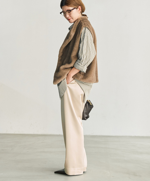 Spick & Span(スピックアンドスパン)の「裏微起毛サテンイージーパンツ(スラックス・レディース・ベージュ/ブラック・38/36/40)」の18枚目の写真