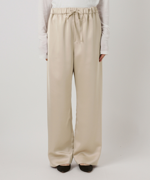 Spick & Span(スピックアンドスパン)の「裏微起毛サテンイージーパンツ(スラックス・レディース・ベージュ/ブラック・38/36/40)」の19枚目の写真